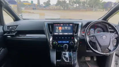 Picture of Toyota Alphard 2017