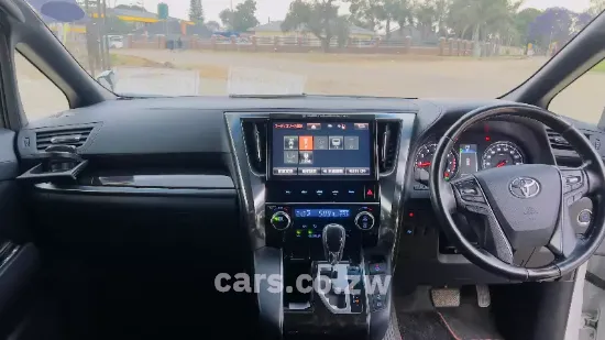 Picture of Toyota Alphard 2017