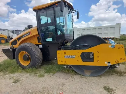 Picture of Sany SSR120-105 Roller