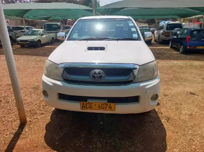 Picture of Toyota Hilux 2011