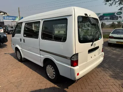 Picture of Mazda Bongo 2017