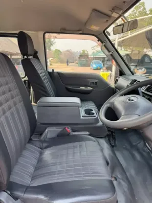 Picture of Mazda Bongo 2017