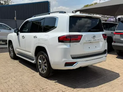 Picture of Toyota Land Cruiser 2025