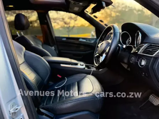 Picture of Mercedes Benz ML-Class 2015