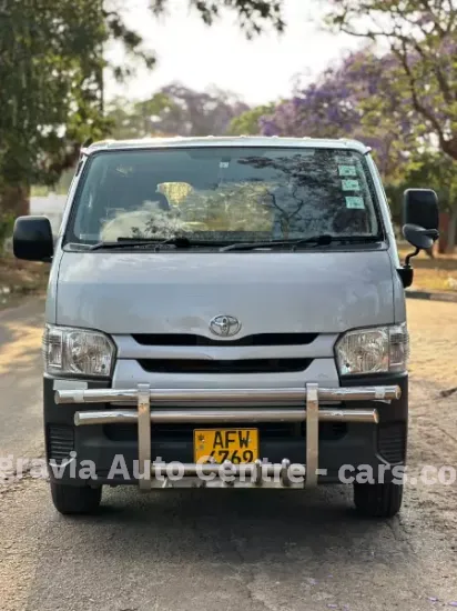 Picture of Toyota Hiace 2017