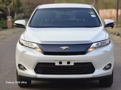 Picture of Toyota Harrier 2017