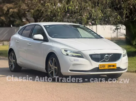 Picture of Volvo V40 2016
