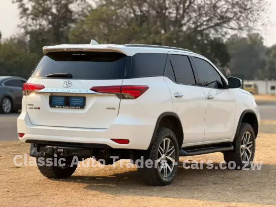 Picture of Toyota Fortuner 2017