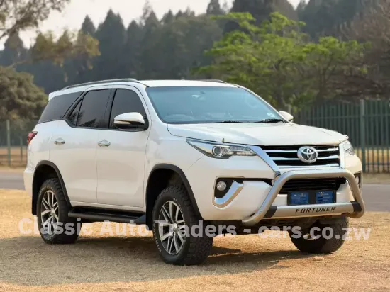 Picture of Toyota Fortuner 2017
