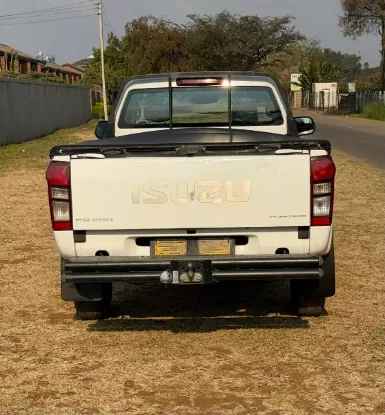 Picture of Isuzu KB250 2018