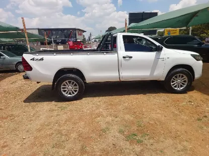 Picture of Toyota Hilux 2022