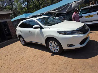 Picture of Toyota Harrier 2014