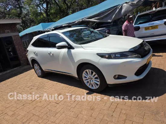 Picture of Toyota Harrier 2014