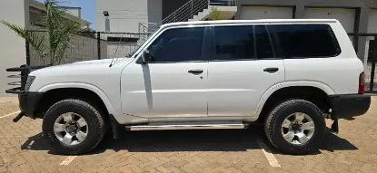 Picture of Nissan Patrol 1998