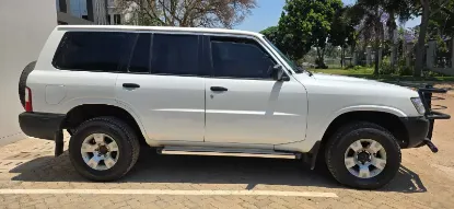 Picture of Nissan Patrol 1998