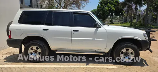 Picture of Nissan Patrol 1998