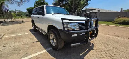 Picture of Nissan Patrol 1998