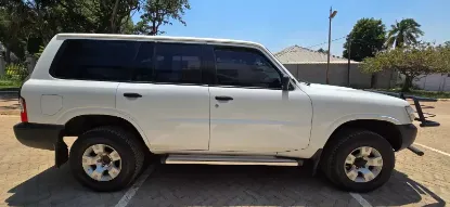 Picture of Nissan Patrol 1998