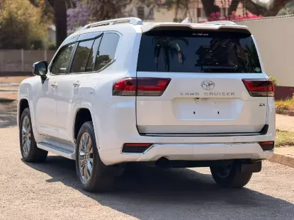 Picture of Toyota Land Cruiser 2024