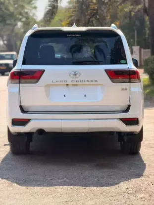 Picture of Toyota Land Cruiser 2024
