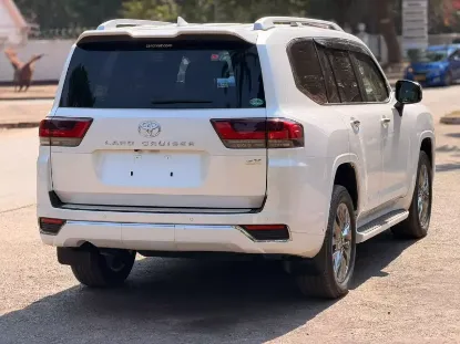 Picture of Toyota Land Cruiser 2024