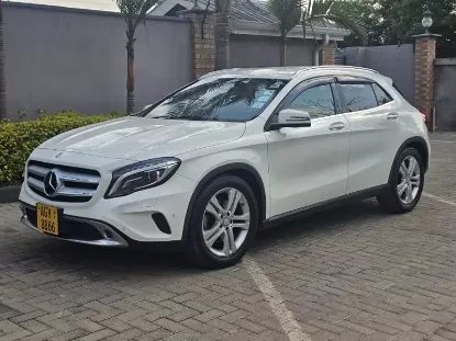 Picture of Mercedes Benz GLA 2016