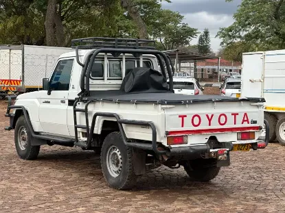 Picture of Toyota Land Cruiser 2022