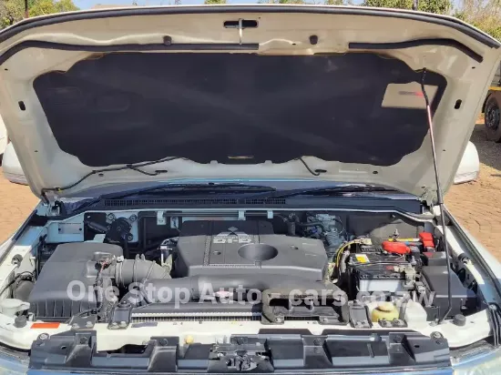 Picture of Mitsubishi Pajero 2017