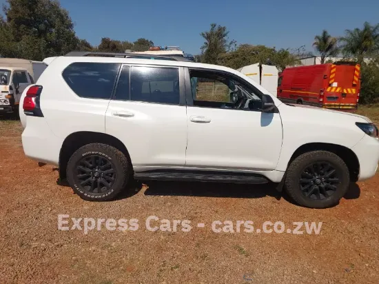 Picture of Toyota Prado 2012