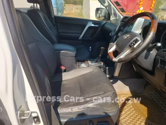 Picture of Toyota Prado 2012
