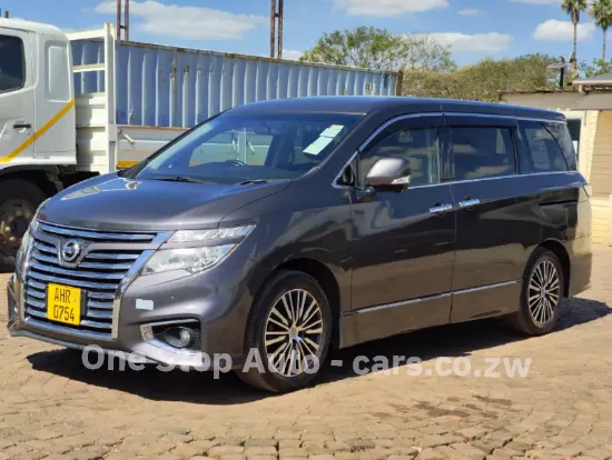 Picture of Nissan Elgrand 2017
