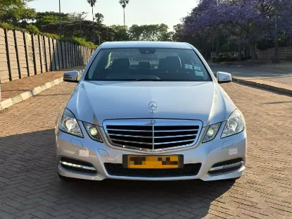 Picture of Mercedes Benz E-Class 2010