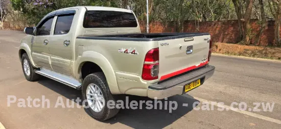 Picture of Toyota Hilux 2012