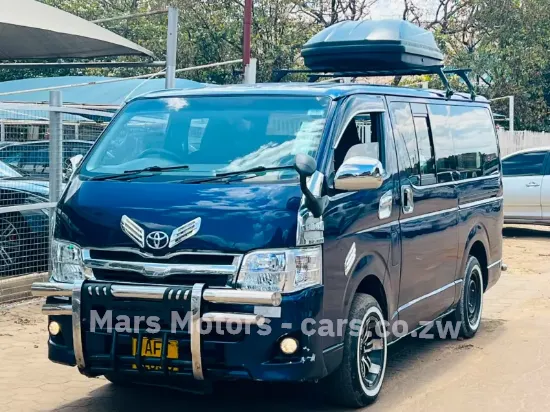 Picture of Toyota Hiace 2015