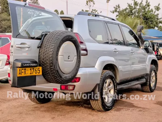 Picture of Toyota Prado 2003