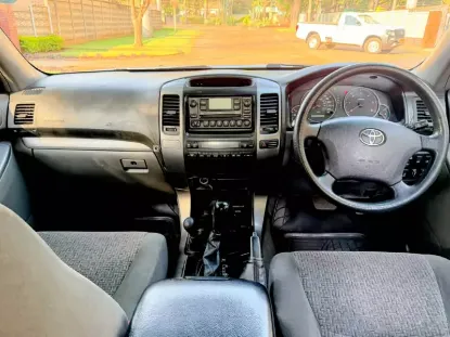 Picture of Toyota Prado 2003