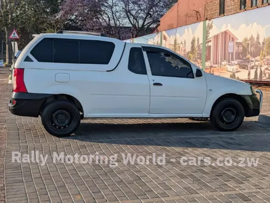 Picture of Nissan NP200 2019