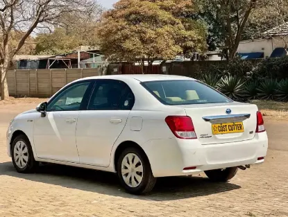 Picture of Toyota Corolla Axio Hybrid