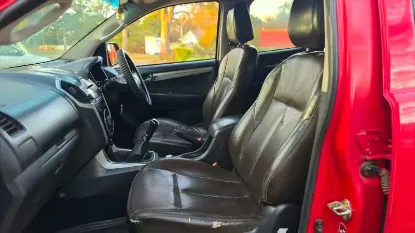 Picture of Isuzu KB300 2015