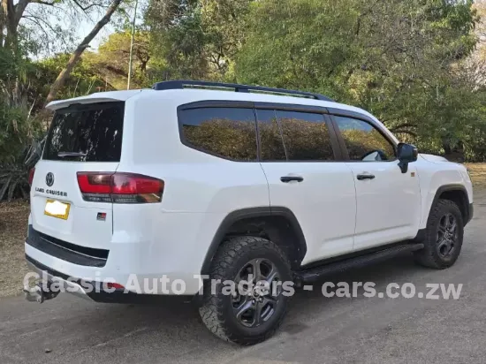 Picture of Toyota Land Cruiser 2023