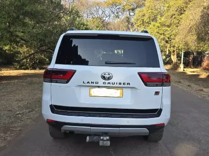 Picture of Toyota Land Cruiser 2023