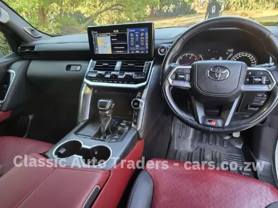 Picture of Toyota Land Cruiser 2023