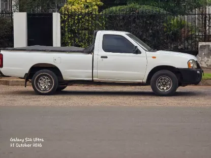 Picture of Nissan NP300 2011