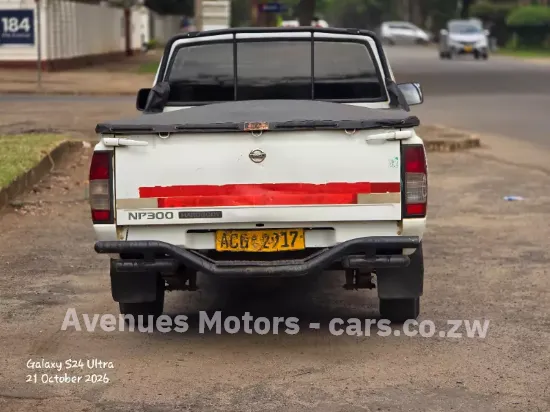 Picture of Nissan NP300 2011