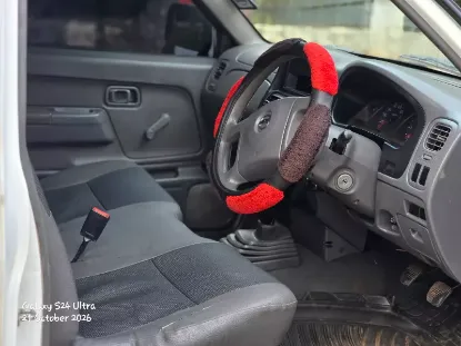 Picture of Nissan NP300 2011