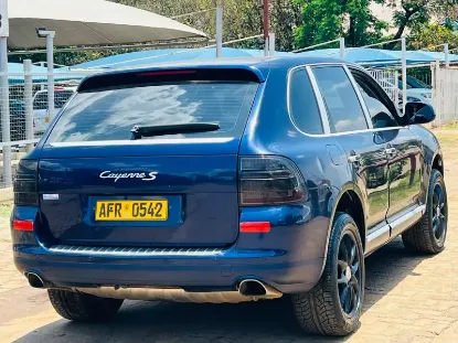 Picture of Porsche Cayenne 2014