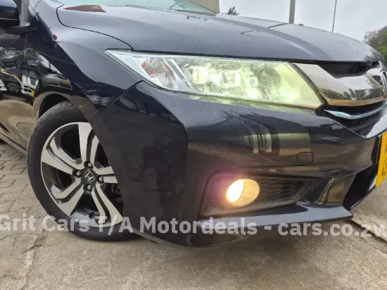 Picture of Honda Grace 2017