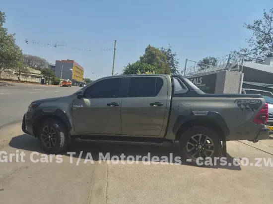 Picture of Toyota Hilux 2020