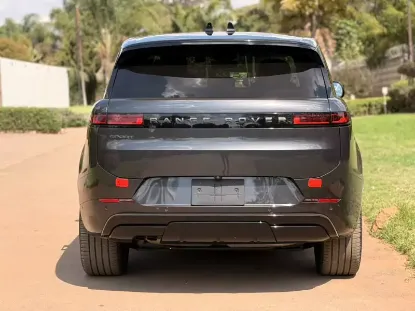 Picture of Land Rover Range Rover 2024