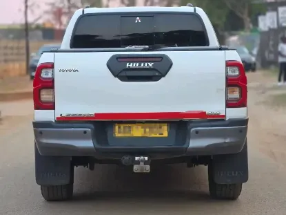 Picture of Toyota Hilux 2022